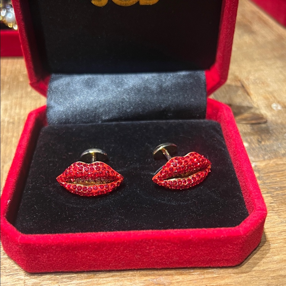 JCB Elegant Red Lip Cuff Links
